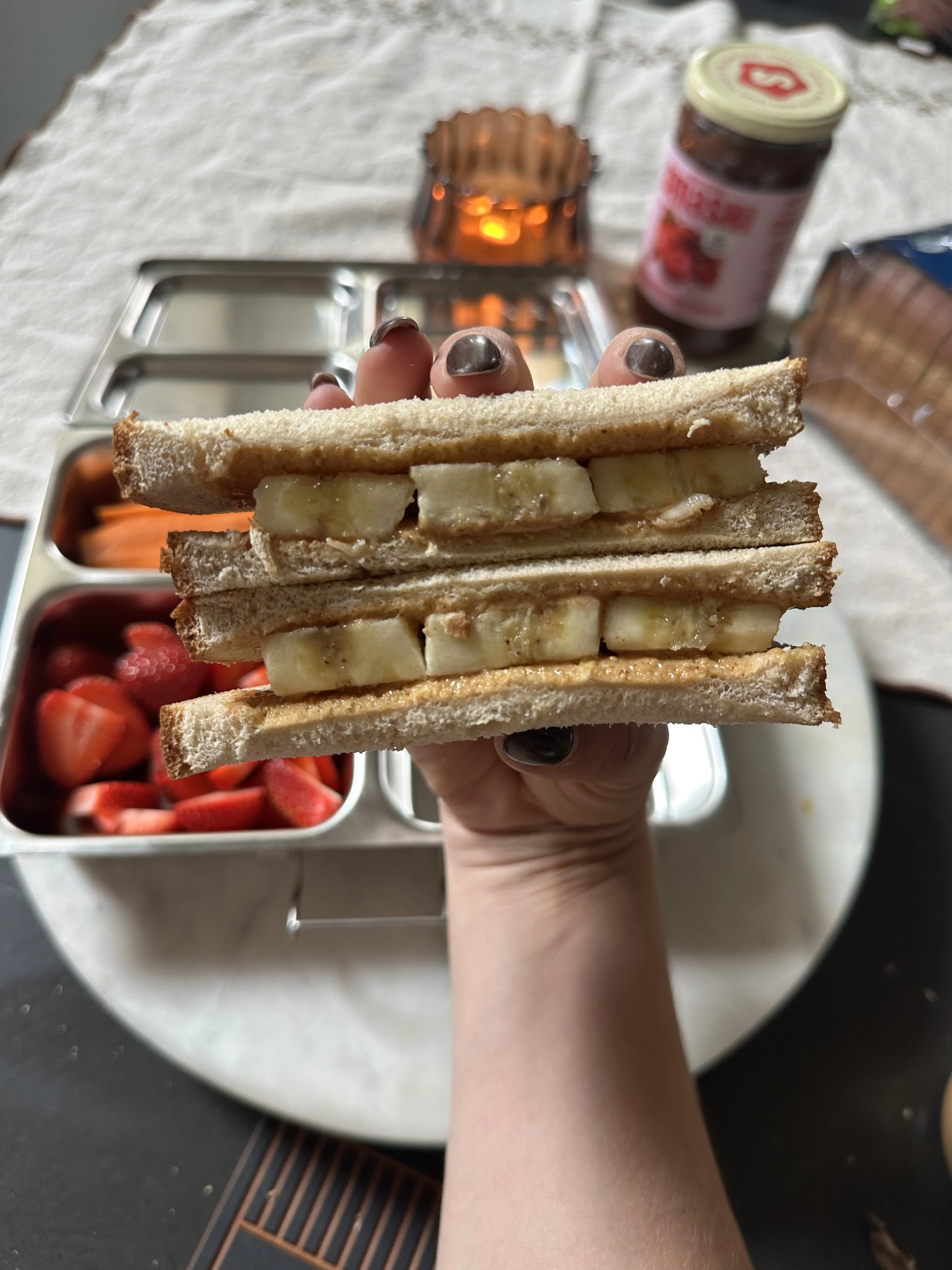 banana pb sandwich.jpg