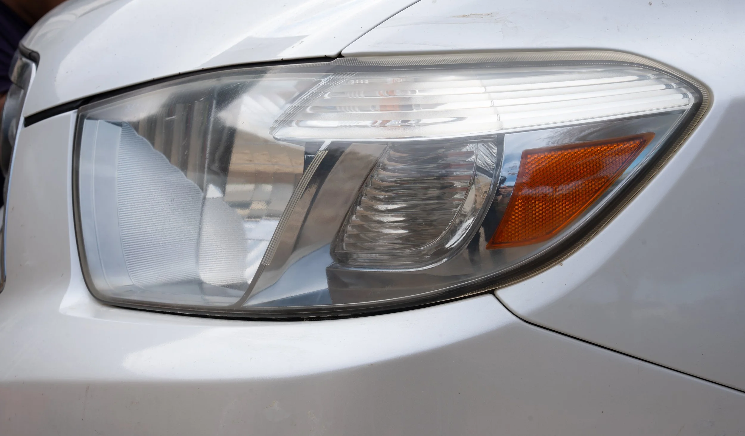 sideheadlight.jpg