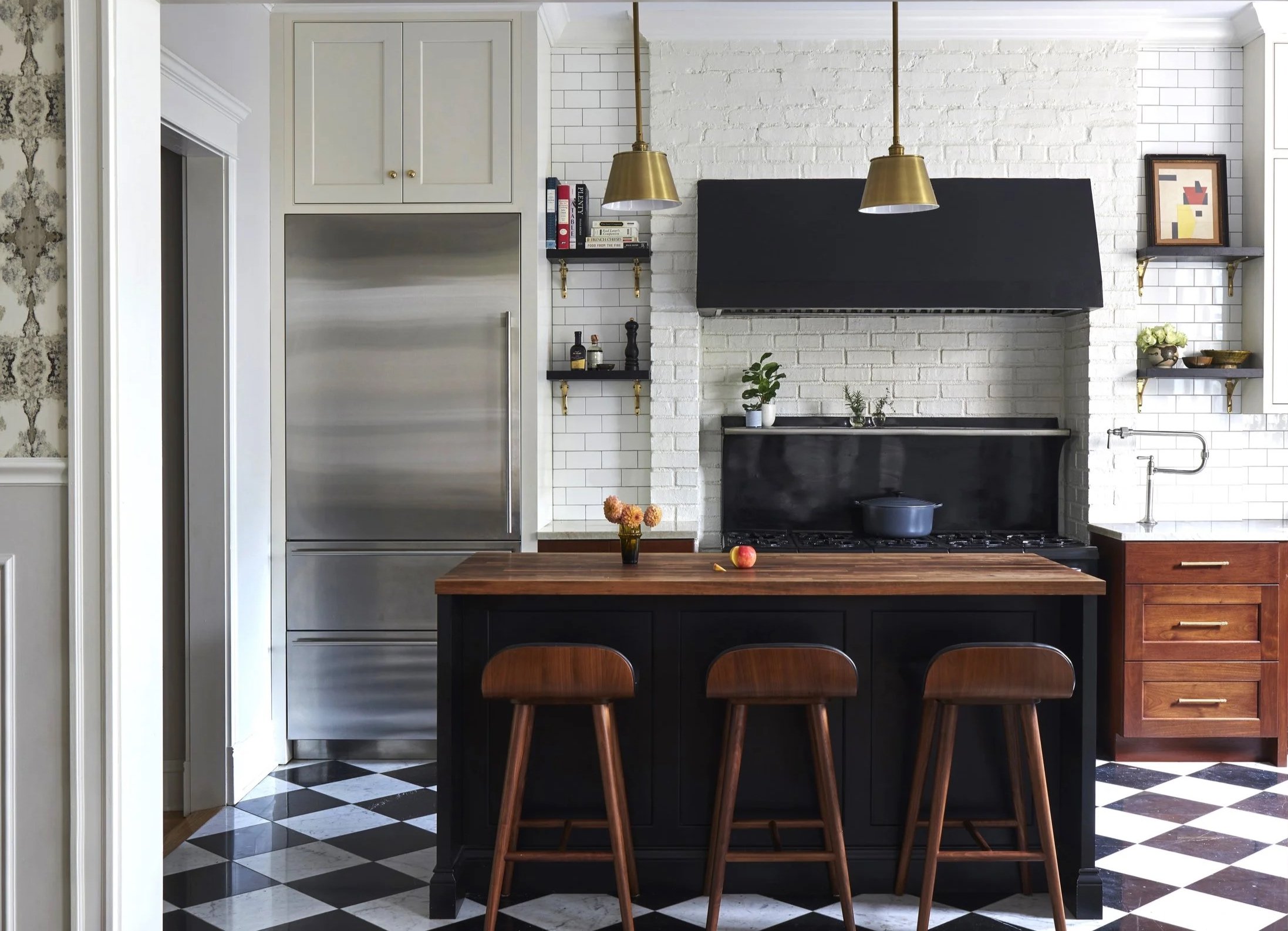 Design by KitchenLab Interiors, Photo by Michael Kaskel 