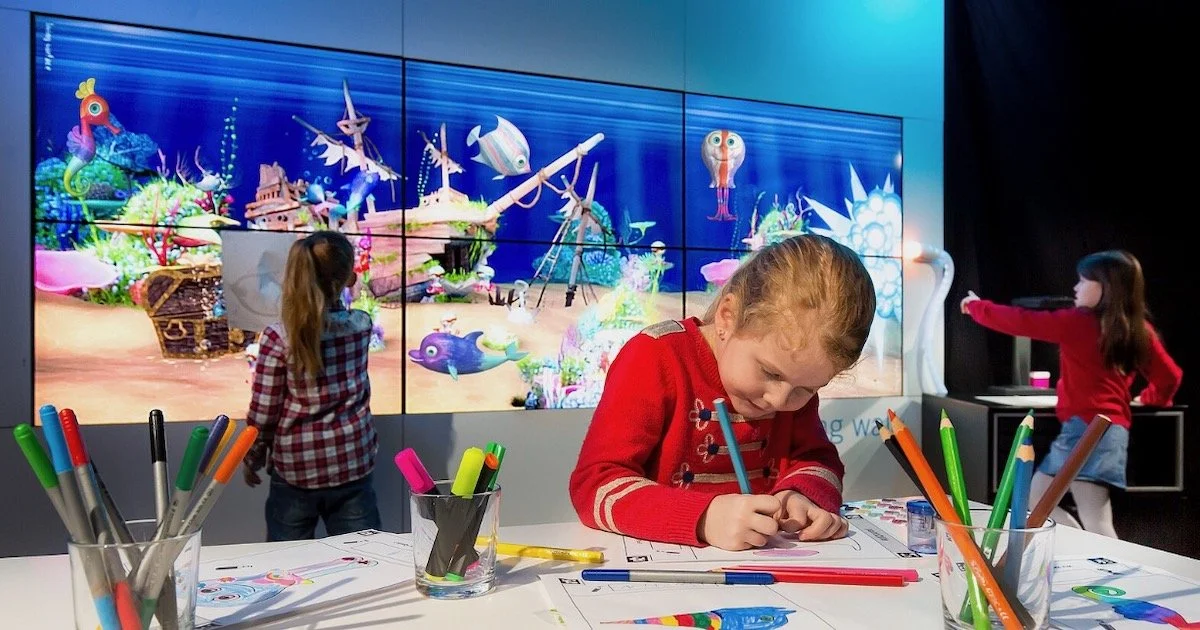 Interaktiv akvarievæg til Nordsjællands Hospital