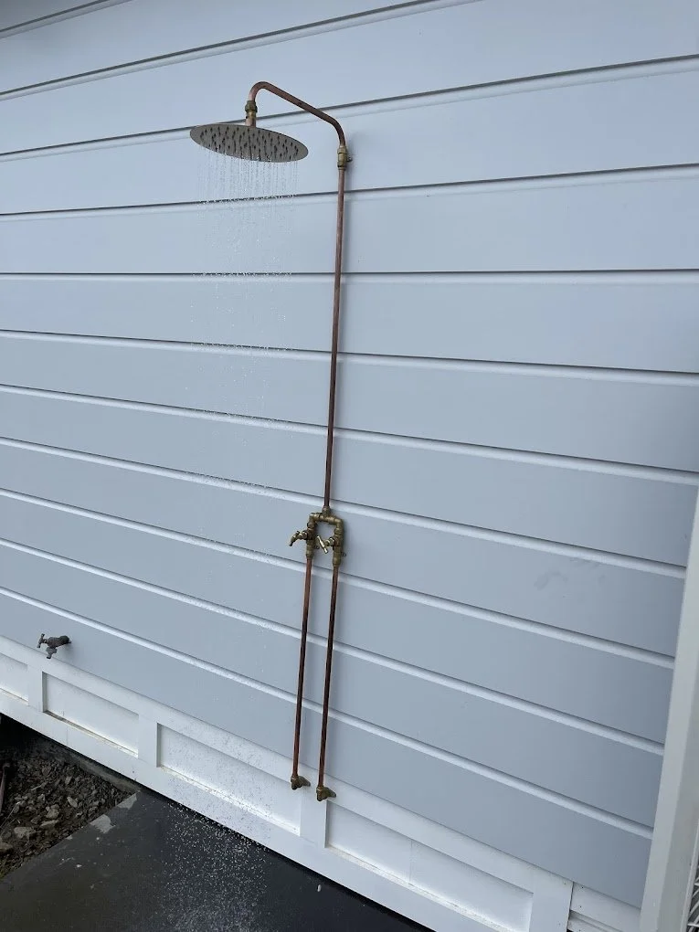 outdoor shower.jpeg