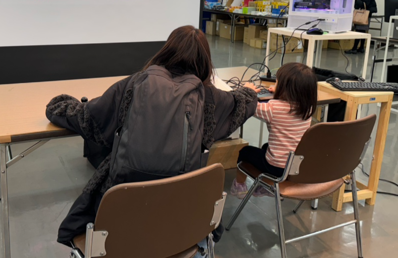 お母さんと一緒に格闘ゲーム！