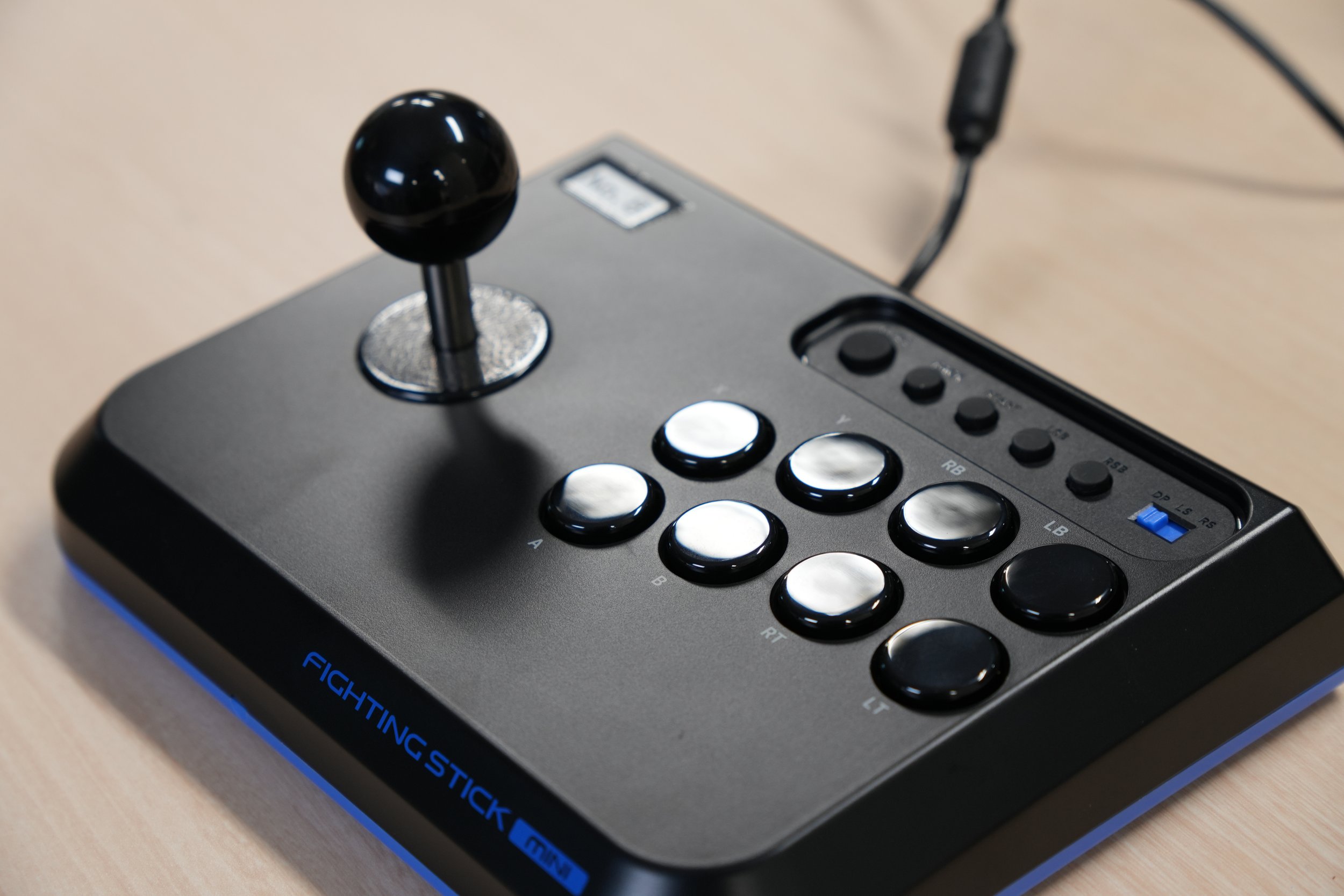 アーケード用コントローラーとジョイスティック