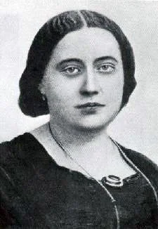A black and white photo of Helena Blavatsky