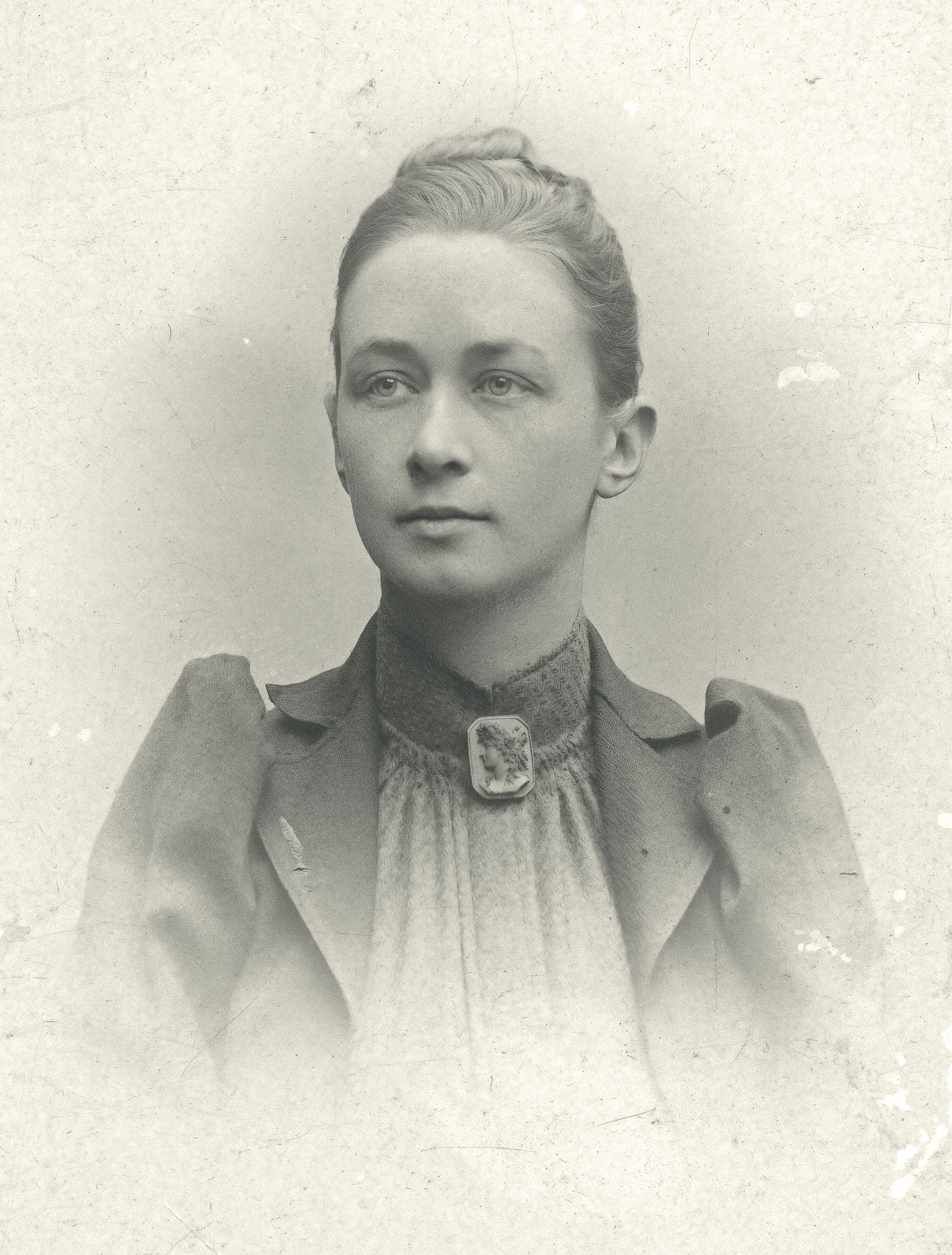 Black and white photo of a woman, an abstract artist called Hilma af Klint