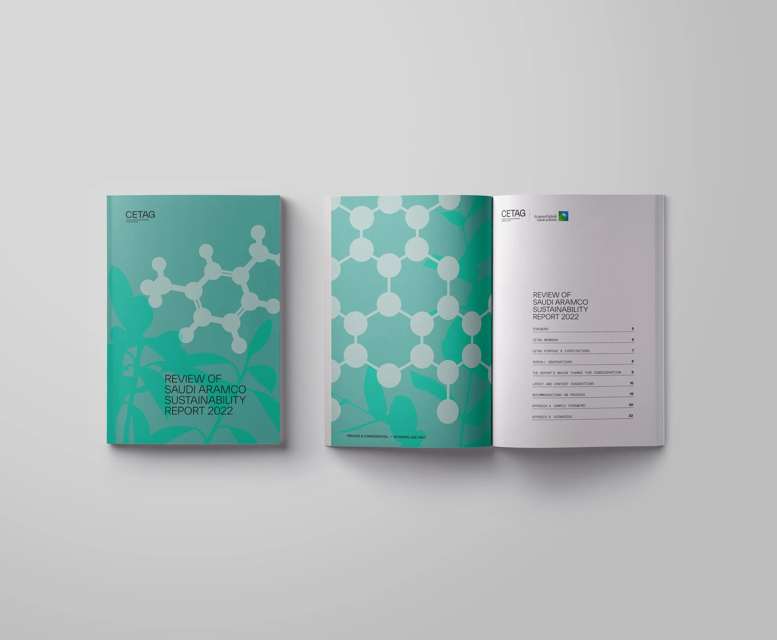 Report di sostenibilità 2022 Saudi Aramco con copertine turchesi e infografiche molecolari — editorial design Fabula Bureau