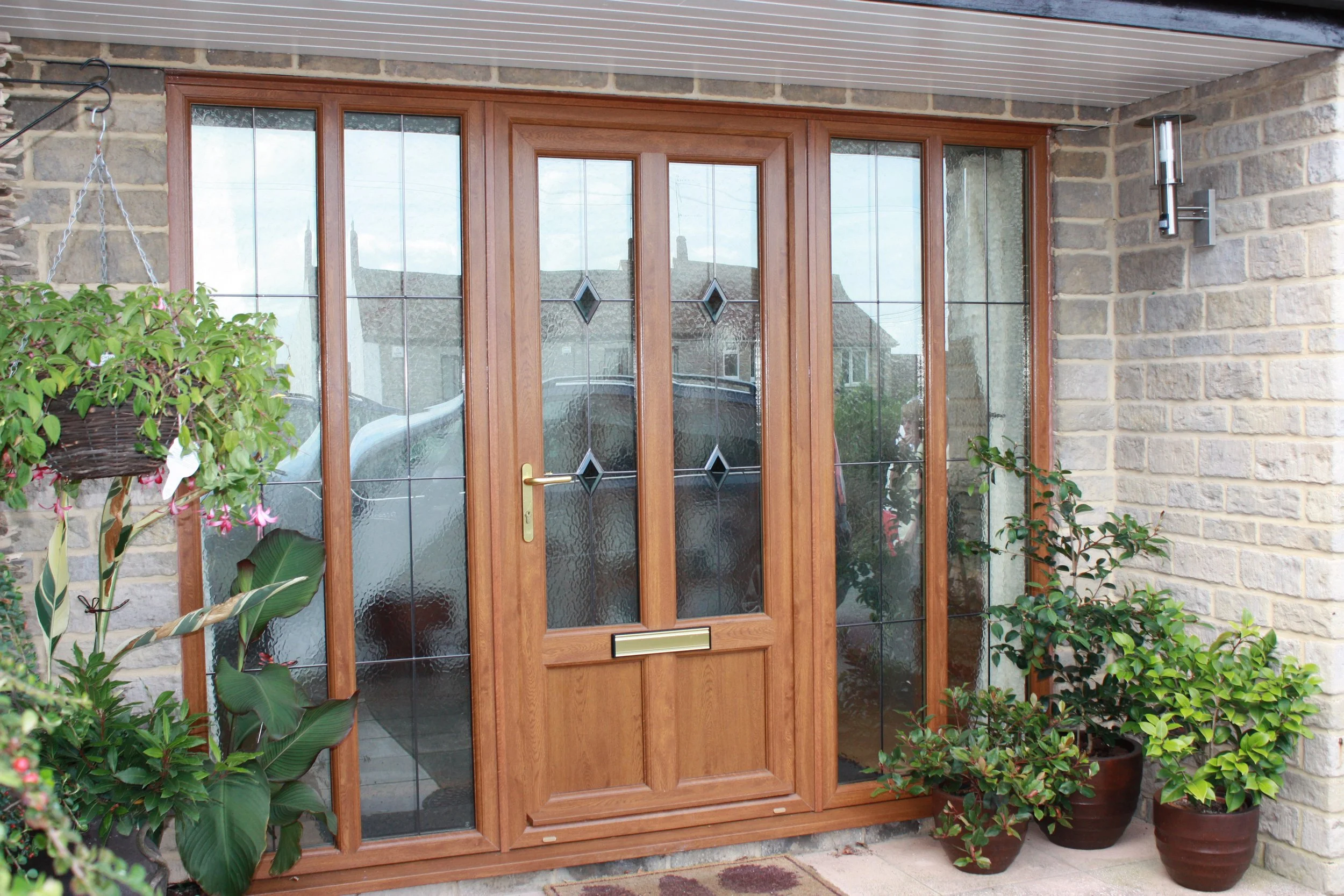 WHICH DOOR MATERIAL IS BEST?