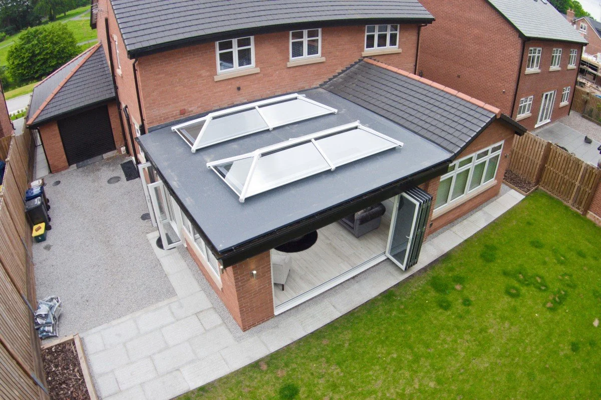 ultrasky_lantern_dsj_external_leyland_after_l_dji00106.jpg