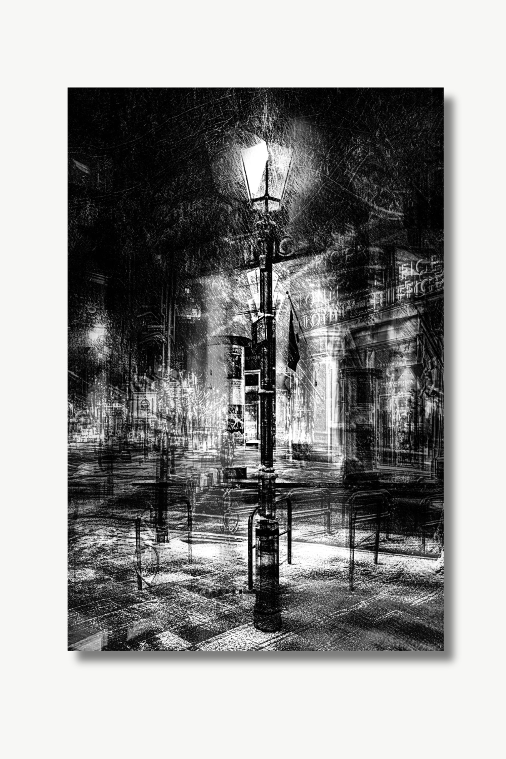 "LATERNE AM KURFÜRSTENDAMM BERLIN 2022"  Fotografie, Hahnemühle Baryta Fine Art Paper