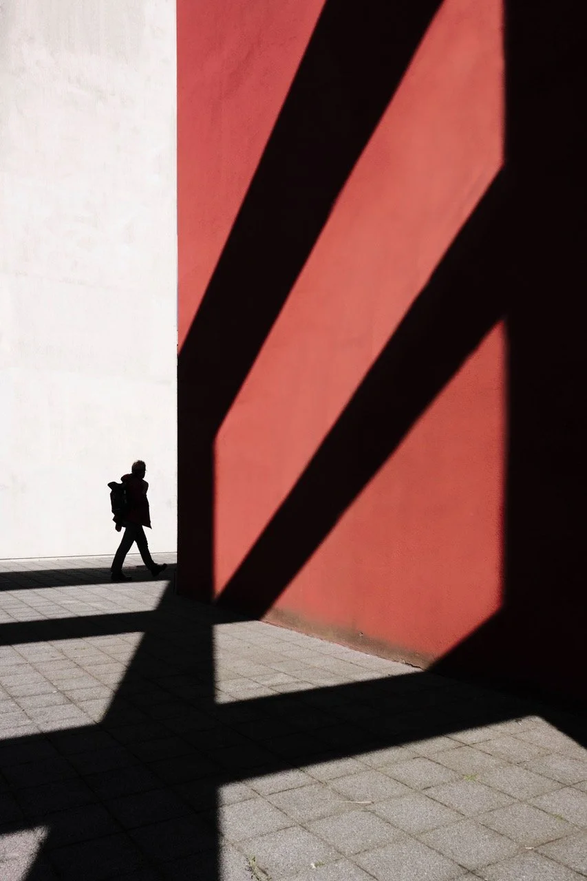 "FOLLOW THE LINES"  Guido Klumpe