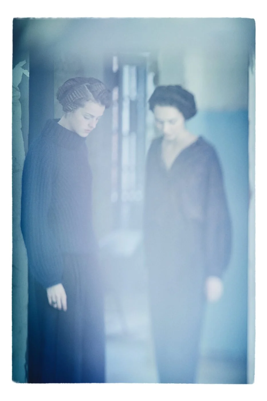 La Lumiere Bleue 03 – Fotografie von Christian Schoppe (80 x 120 cm) Limitierte Edition, hochwertig gerahmt