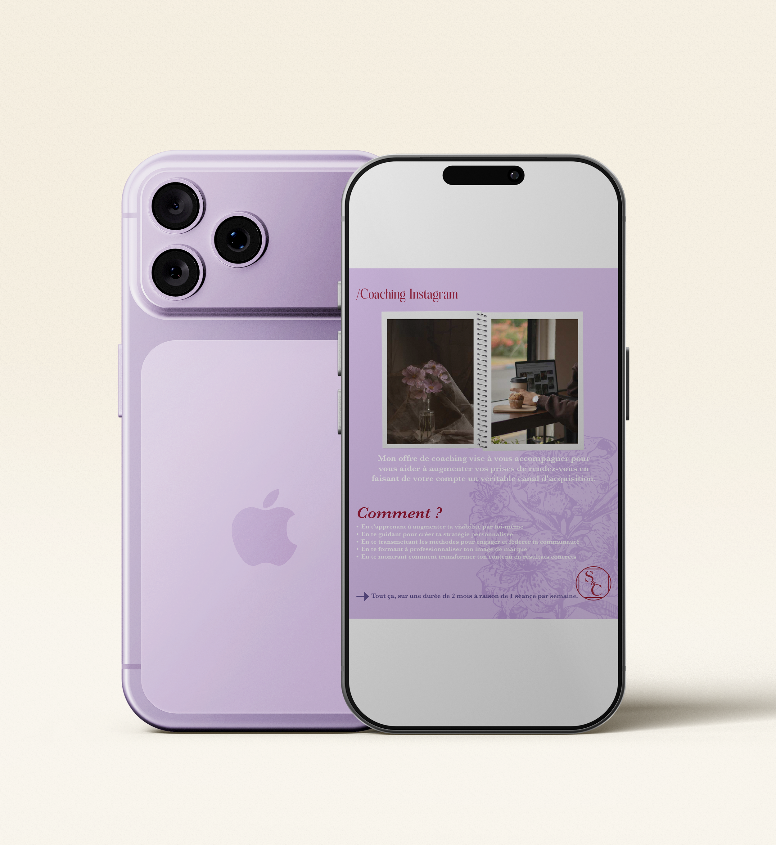 Un téléphone iPhone violet avec l'écran affichant une offre de coaching Instagram, comprenant du texte en français, une image de fleurs et une personne utilisant un ordinateur portable, sur un fond beige clair.