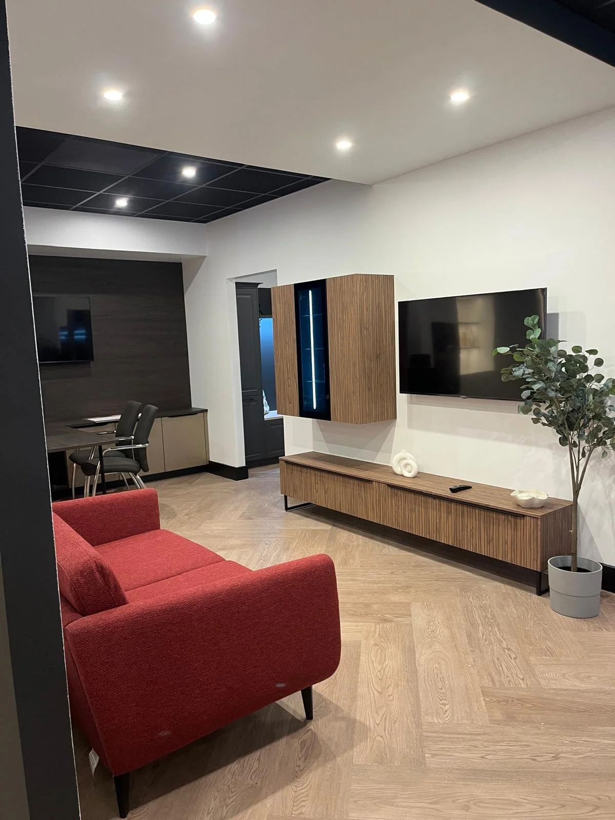 WhatsApp Image 2025-11-20 at 10.34.17 AM (4).jpeg