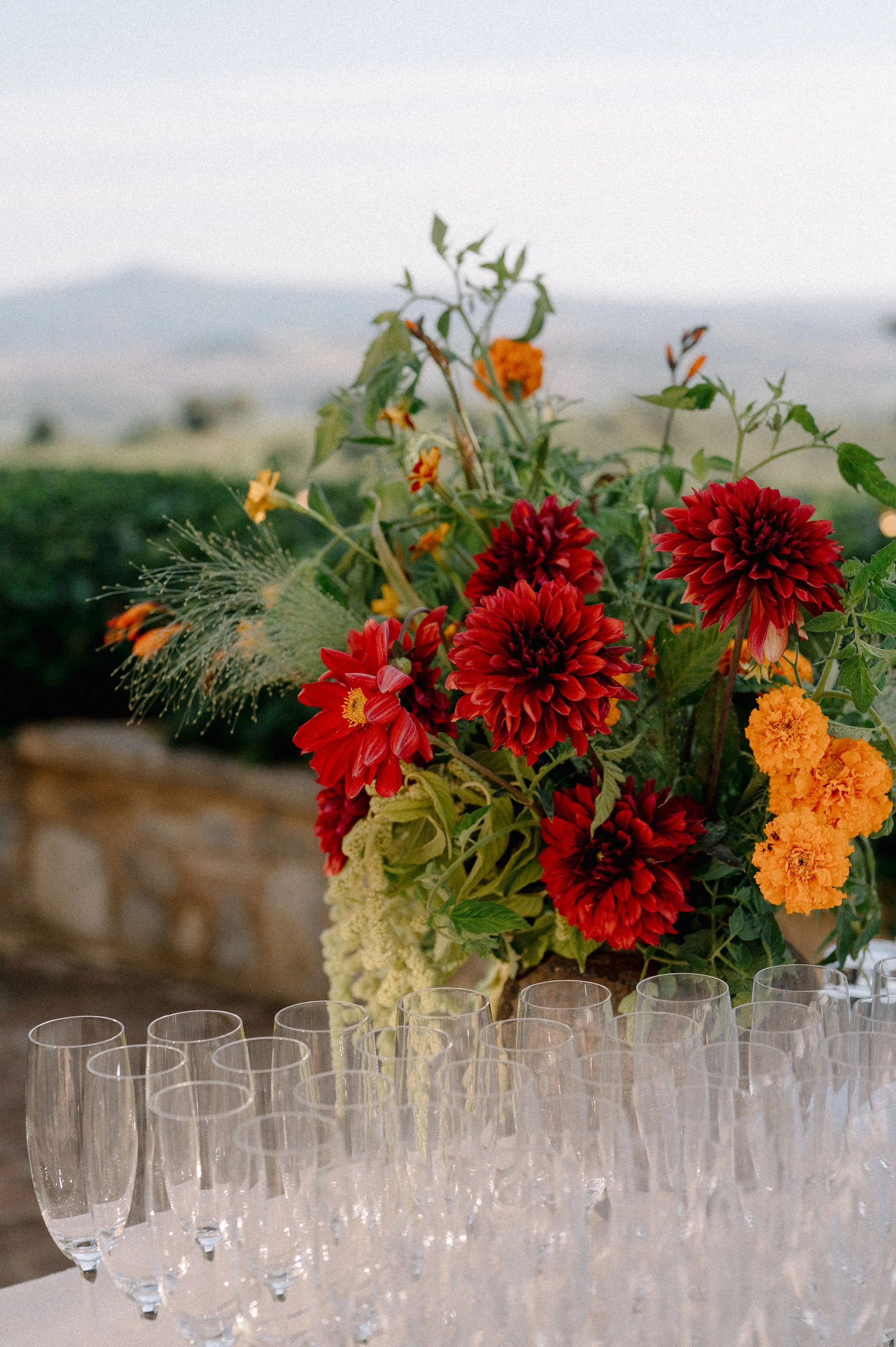 welcome-dinner-and-brunch-tuscany-wedding-floral-design-harvesia-27.jpg