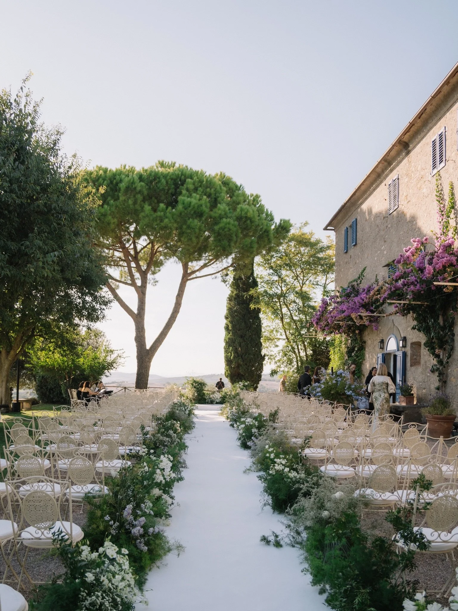 And even such a long ceremony aisle was created! 

Thanks to my amazing team ✨

Wp: @mooshevents 
Ph: @barbarossa_studio 
Venue: @fattorialacapitana 

#harvesiafloral #tuscanydestinationwedding #monteargentario⚓️ #italywedding #weddingtuscany