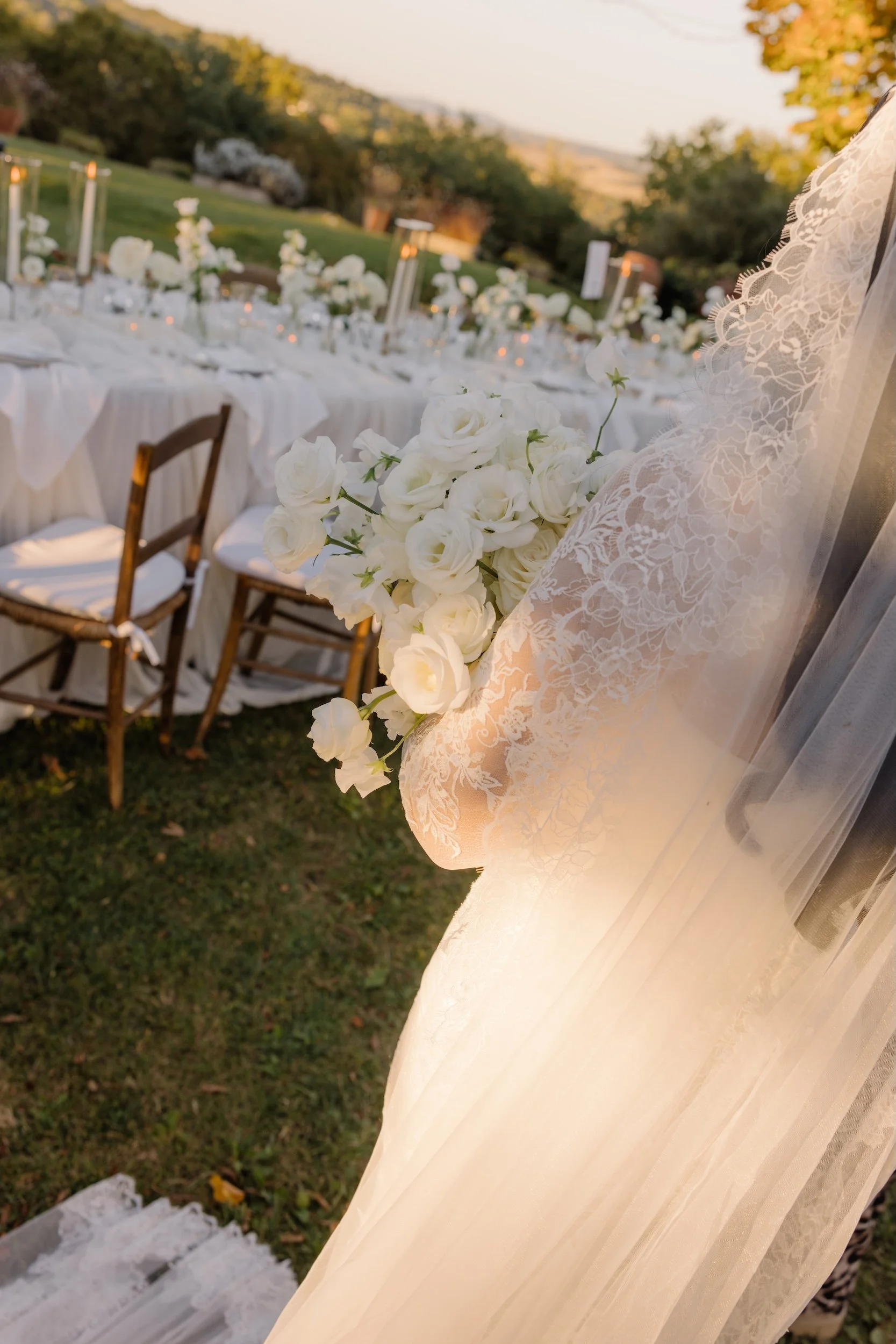 harvesia-floral-wedding-white-flowers-design-tuscany-51.jpg