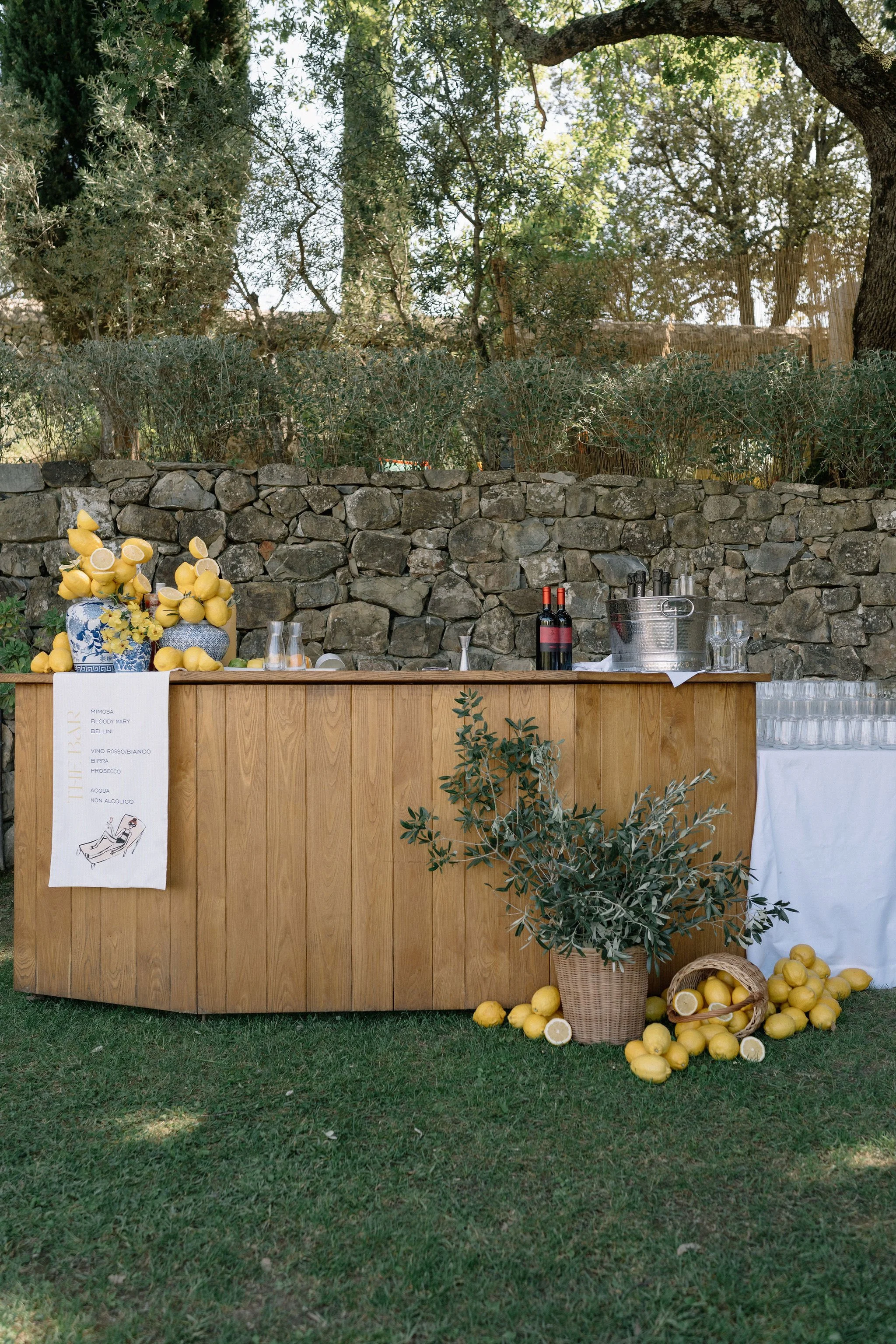 welcome-dinner-and-brunch-tuscany-wedding-floral-design-harvesia-3.jpg