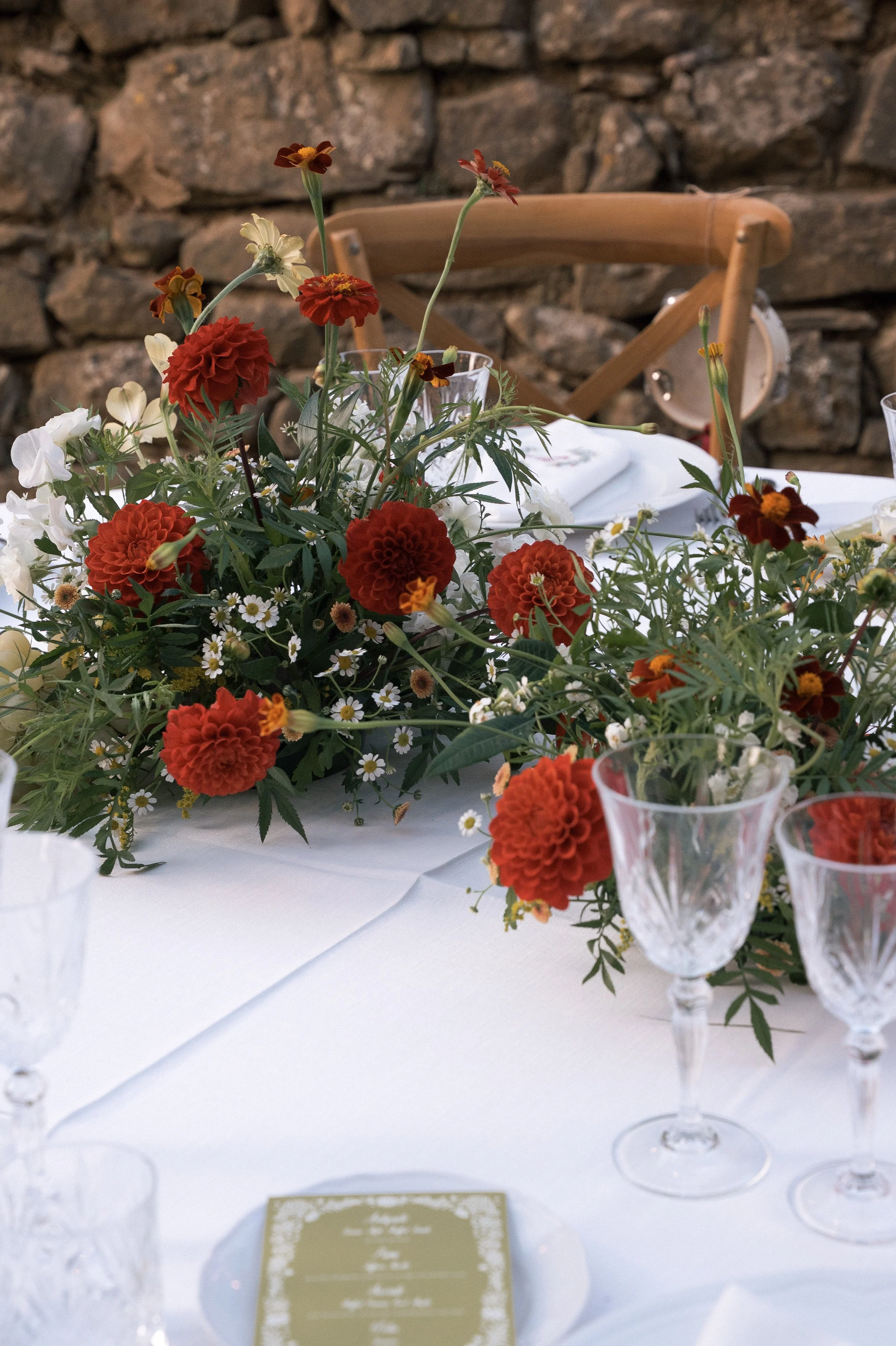 harvesia-floral-design-wedding-tuscany-villa-dinner-ceremony-28.jpg