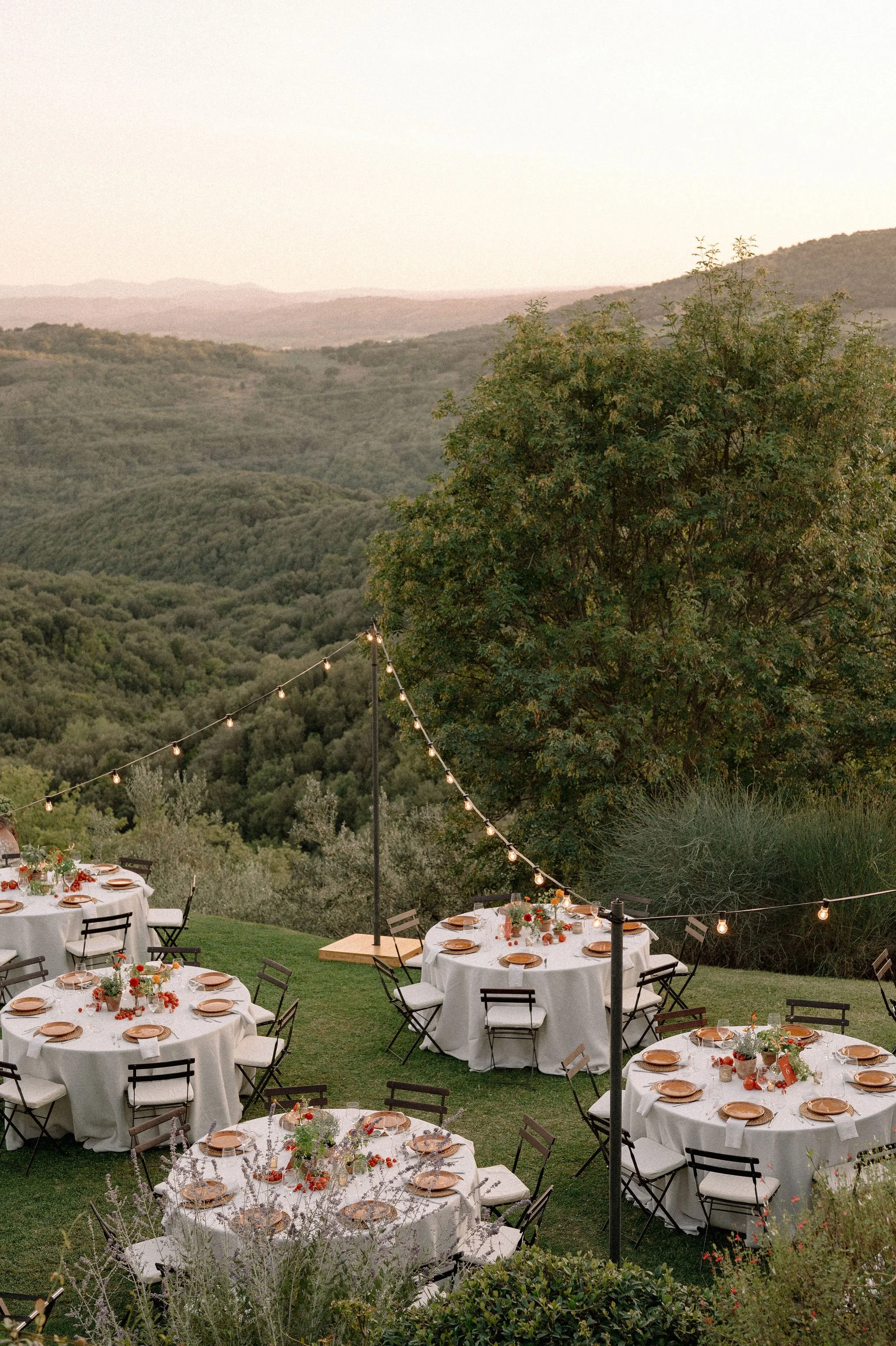 welcome-dinner-and-brunch-tuscany-wedding-floral-design-harvesia-36.jpg