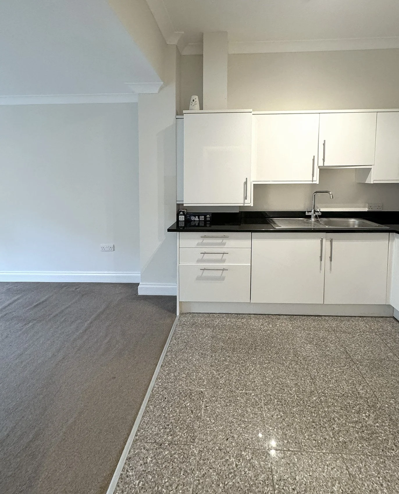 121A Wellmeadow road_kitchen.jpg