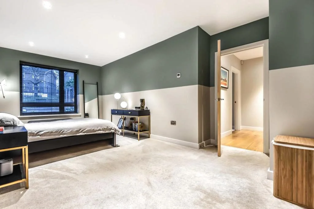 Red tree apartments_bedroom.jpg