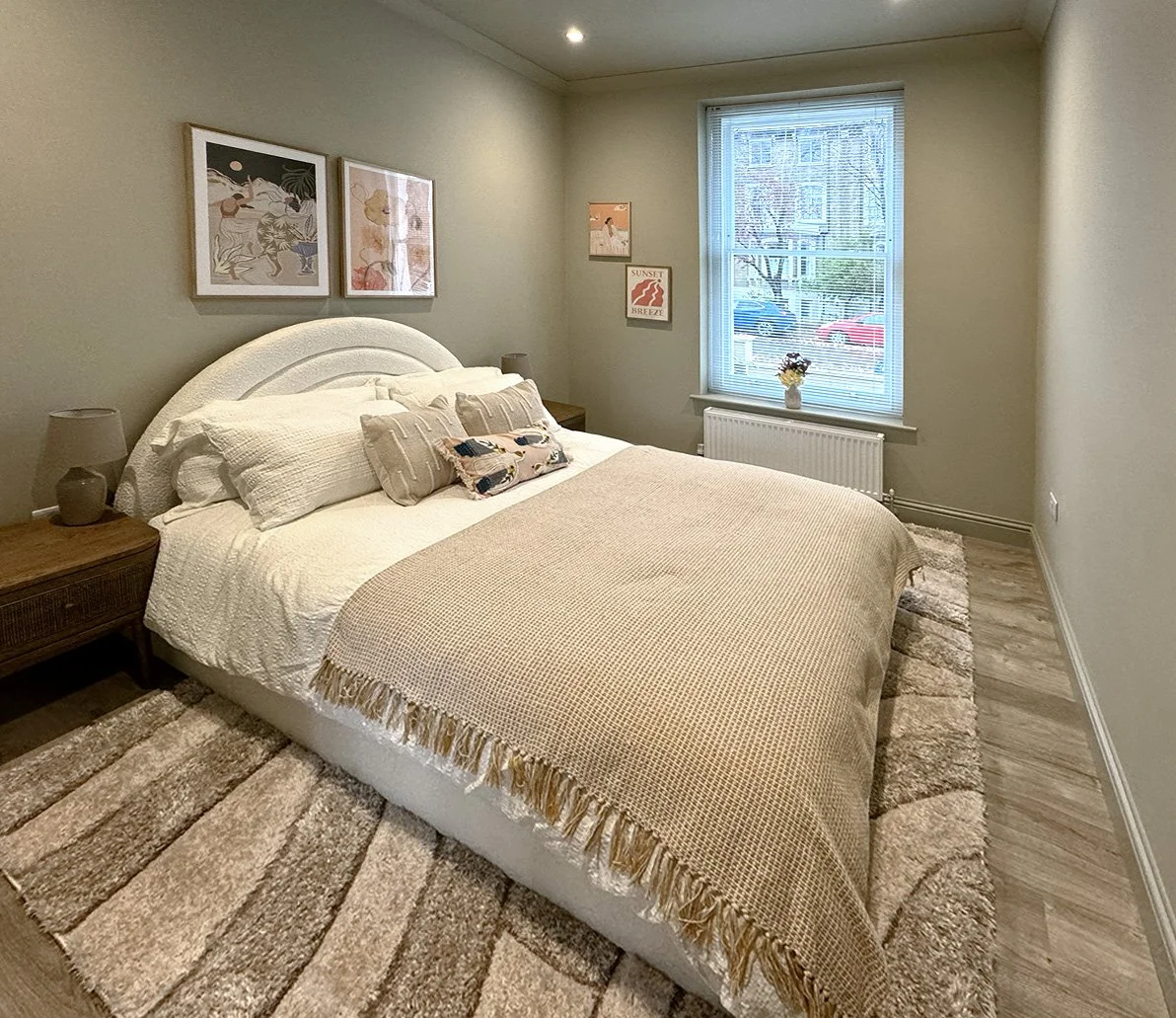 110C Manor avenue_bedroom.jpg