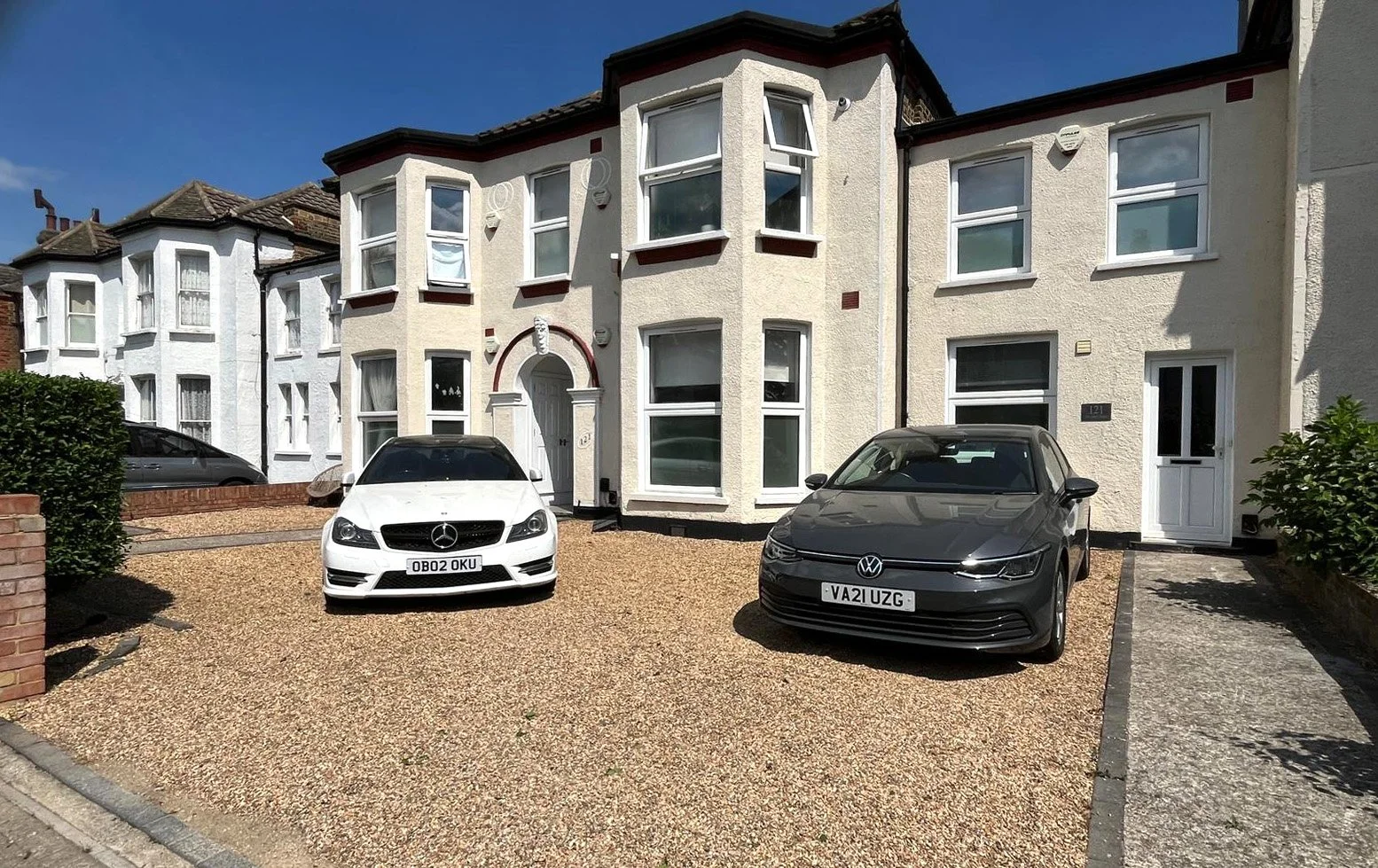 121A Wellmeadow_front.jpg