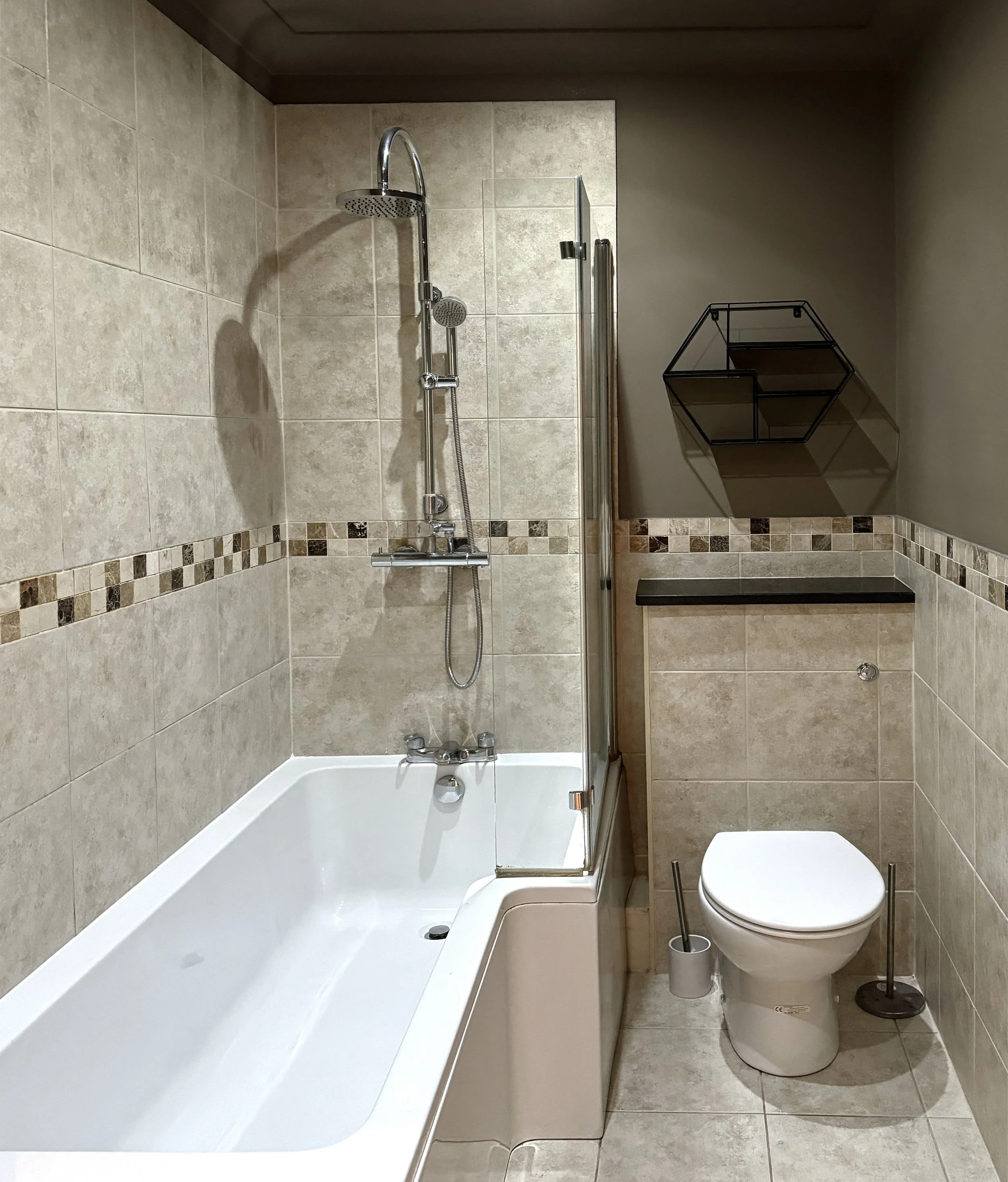 38C luxor street_bathroom.jpg