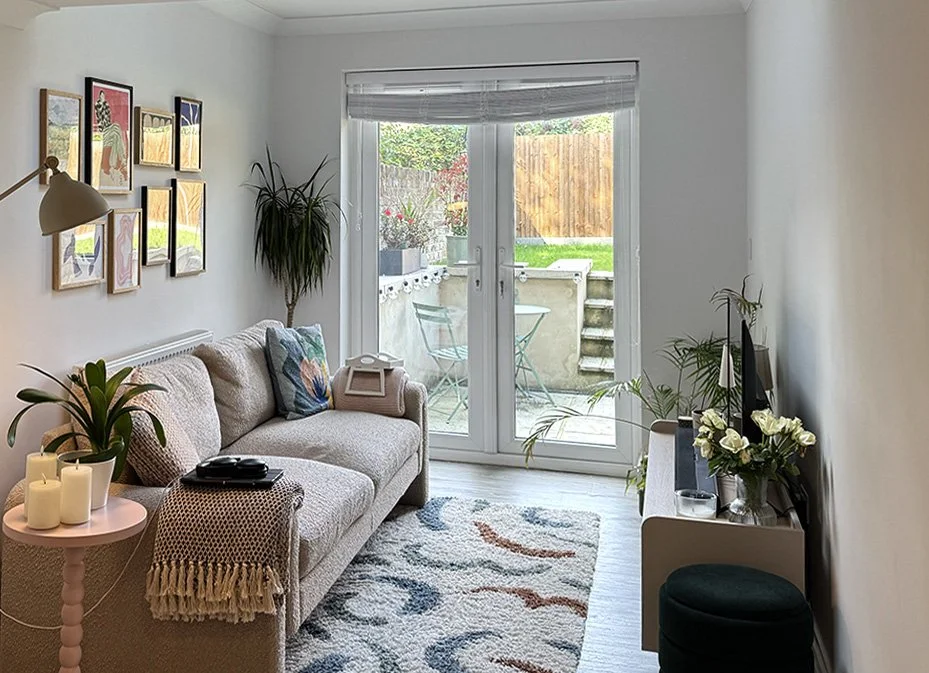 110B Manor Avenue_livingroom3.jpg