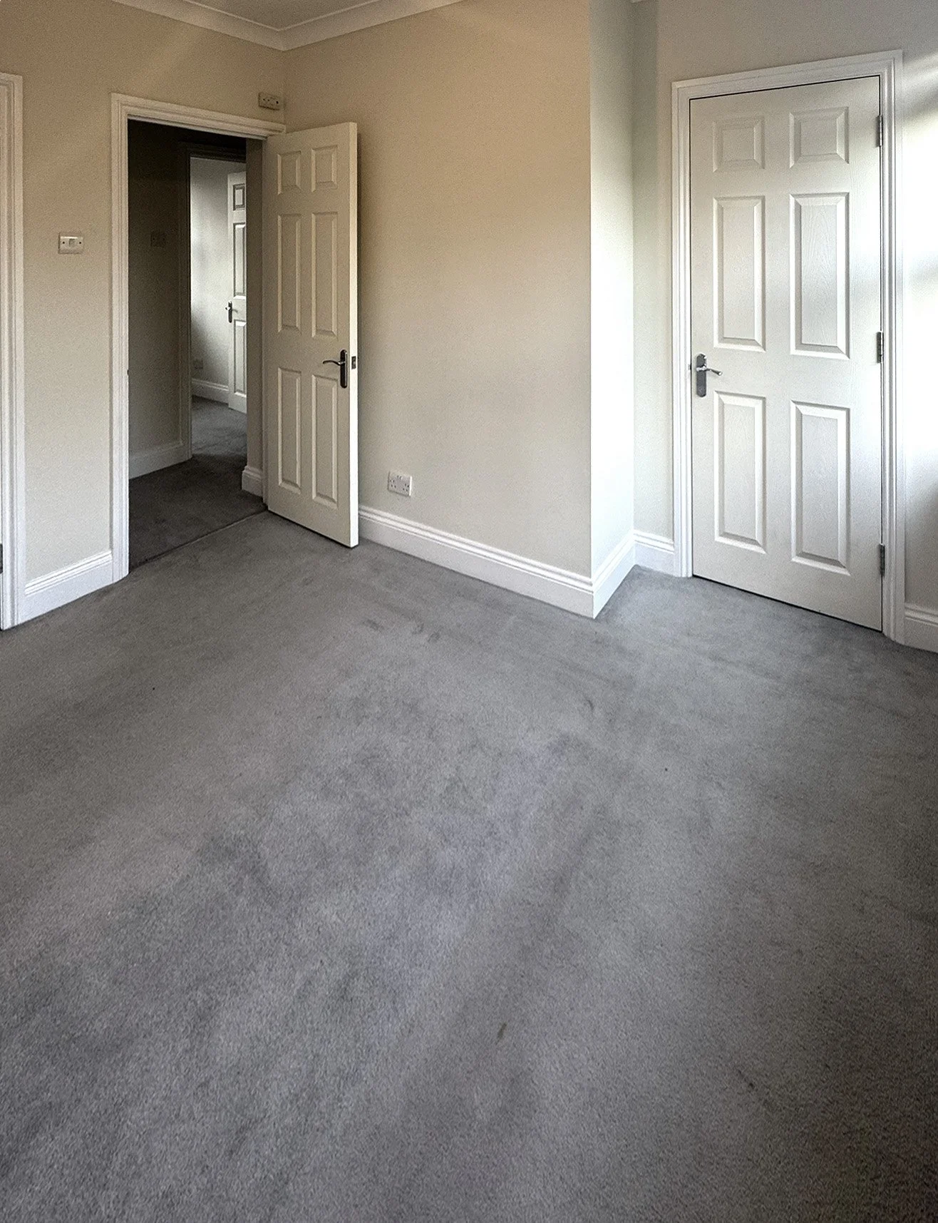 295A Brownhill Road_internal_bedroom1a.jpg