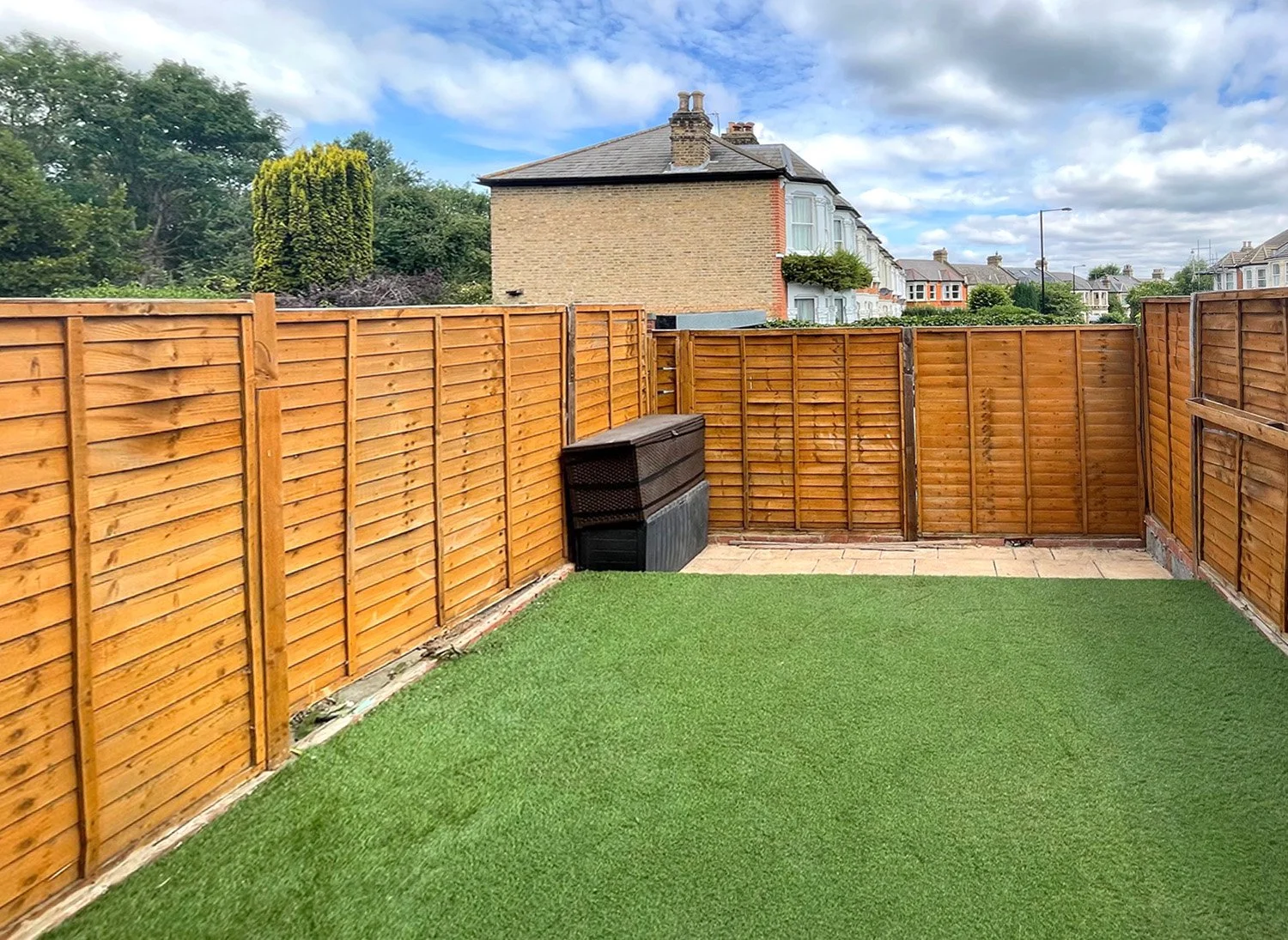 Flat 2 295 Brownhill Road_garden.jpg