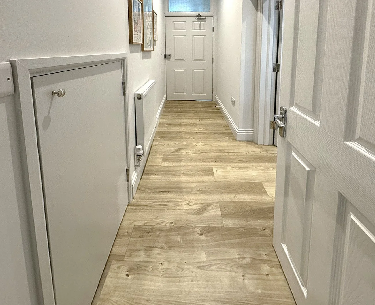 110C Manor avenue_hallway.jpg