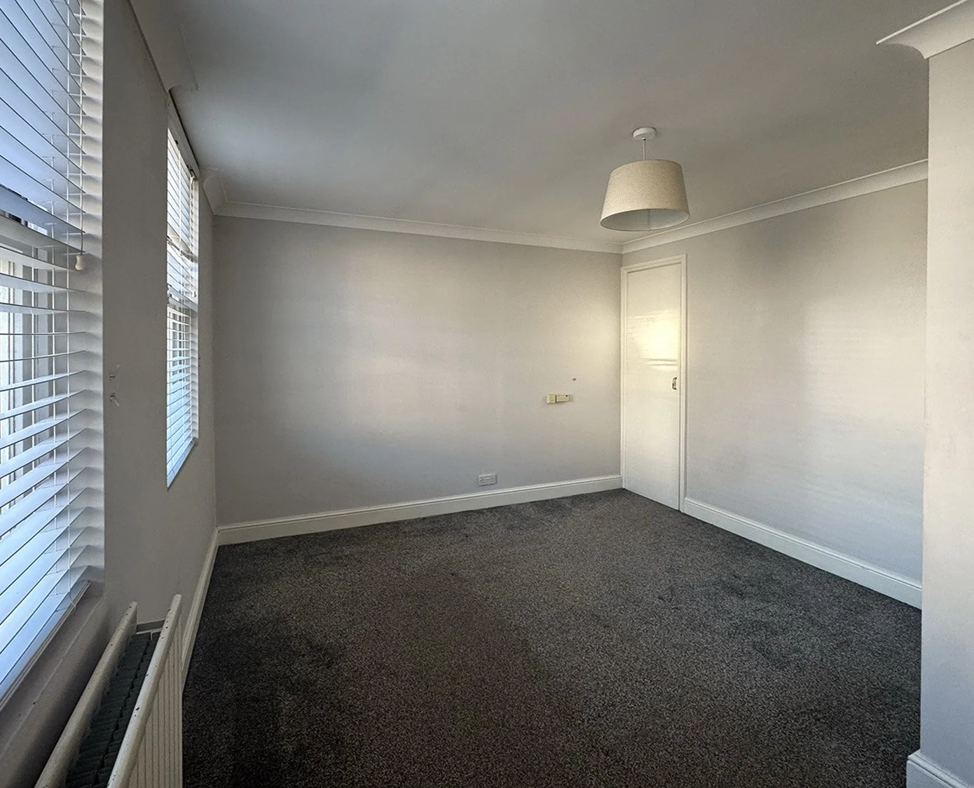 Bedroom3_4 Wickham mews.jpg