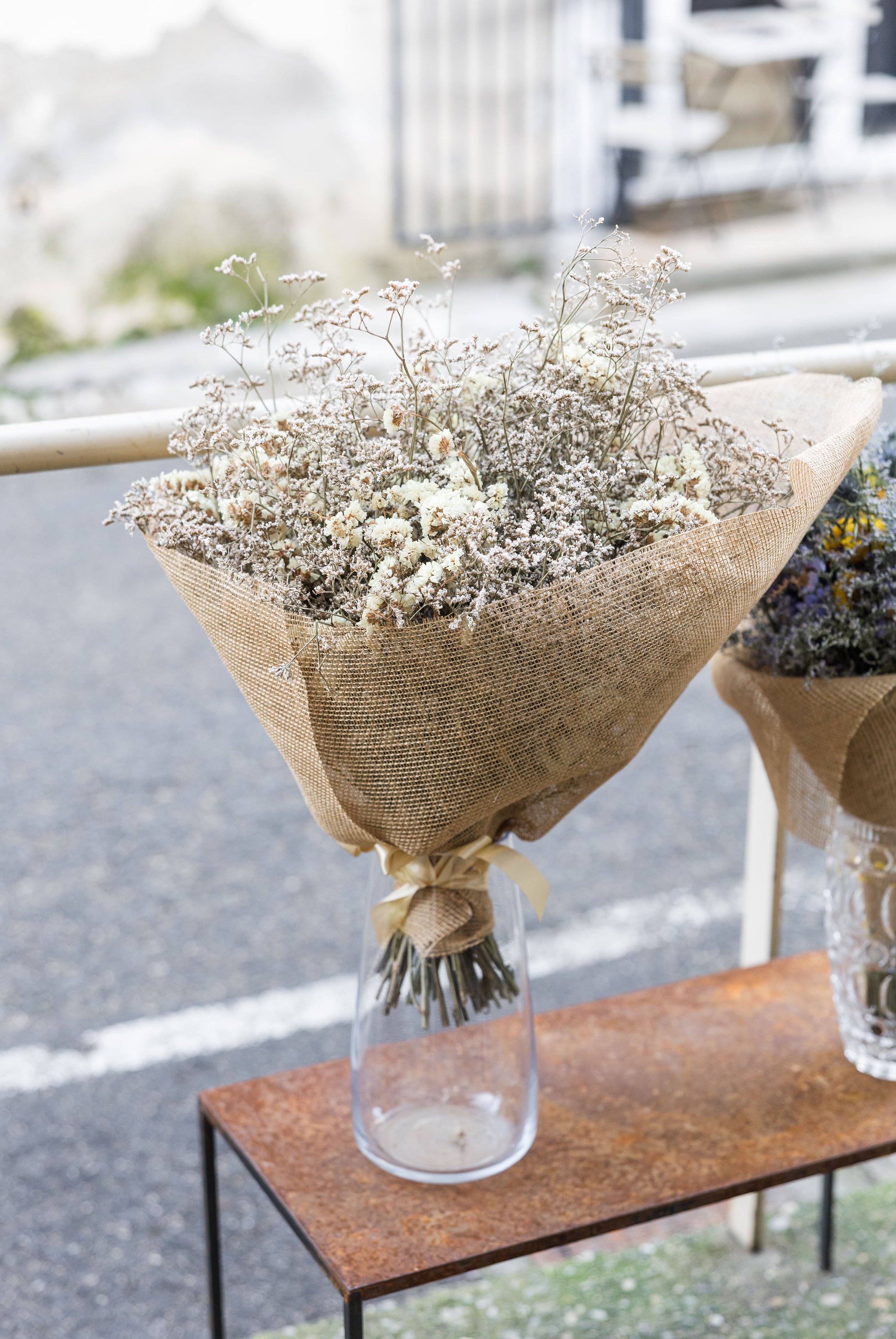 Bouquet en fleurs séchées crème, rose et beige, ambiance douce