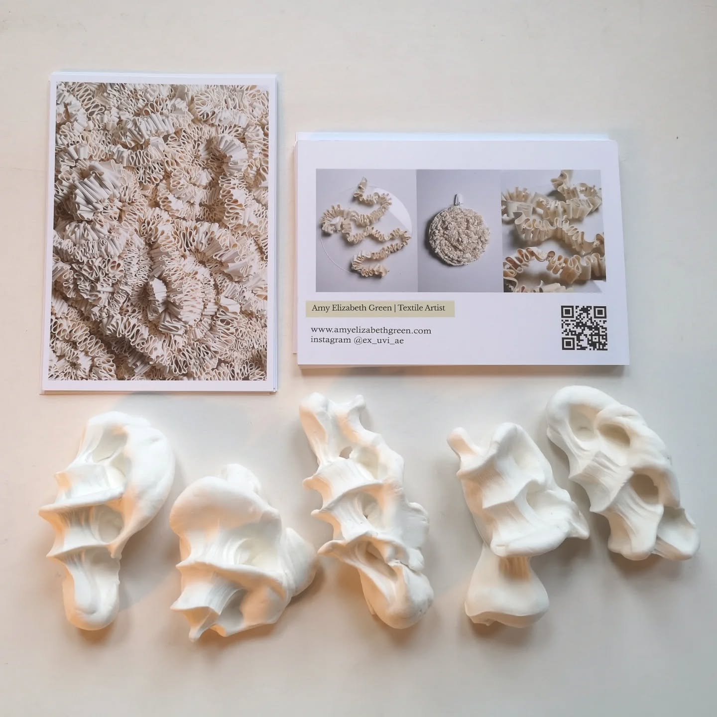 Just delivered these to @thosgallery

These are small set of sculptures which visualise the stress held inside my body, as each one is an impression formed by my clenched fist.

Although my usual work revolves around textile processes, I could not re