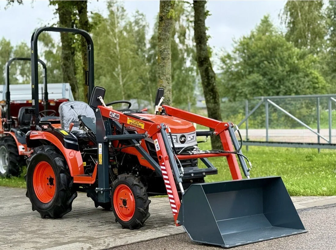 Hinomoto HM-3020 Plus con Caricatore Frontale – Il Tuo Alleato per Ogni Giorno