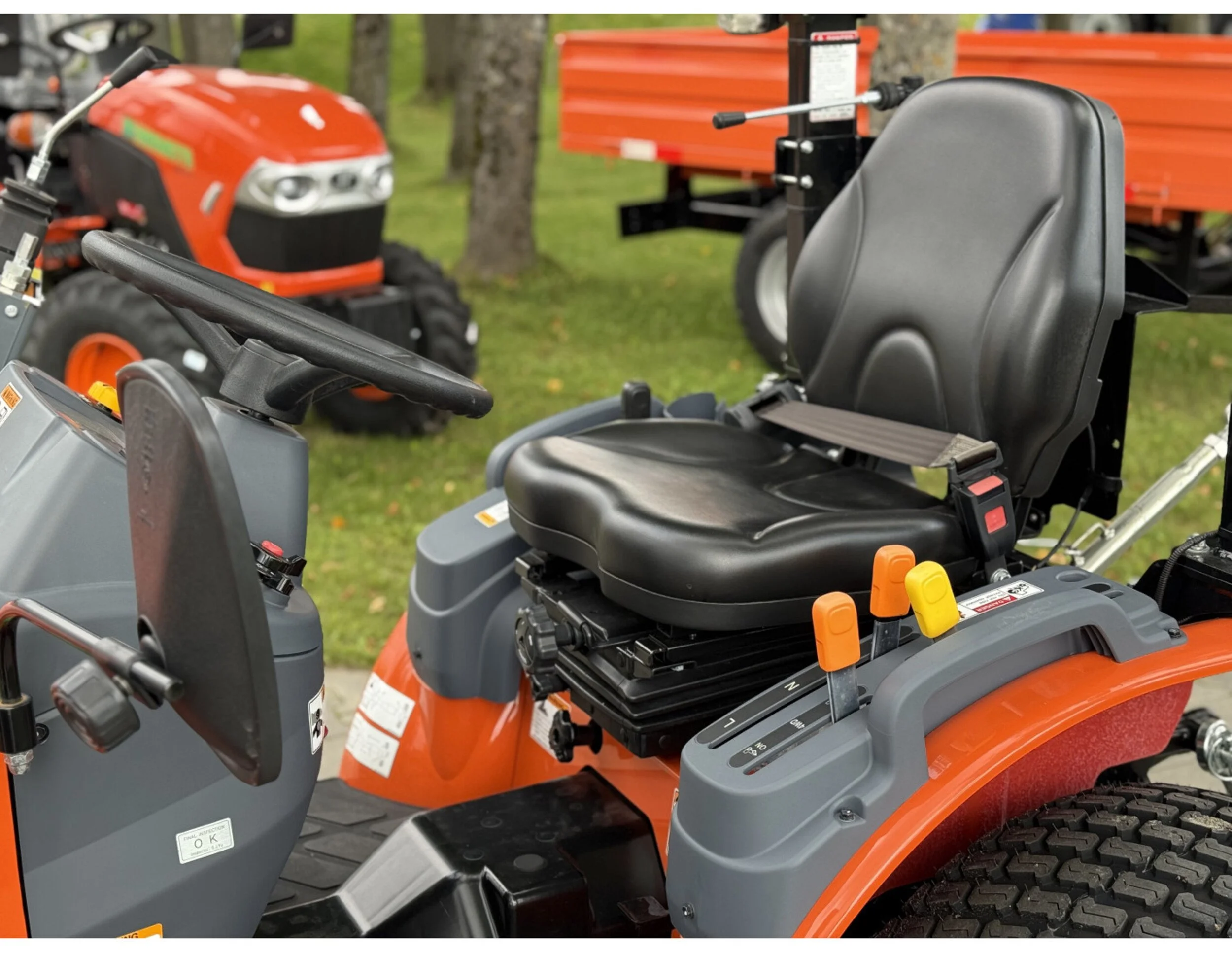 hinomoto-hm-255-hst-with-front-loader (21).jpg