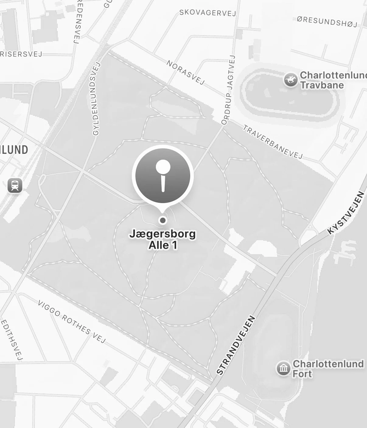 Kort der viser R26 adresse i Charlottenlund på Sjælland