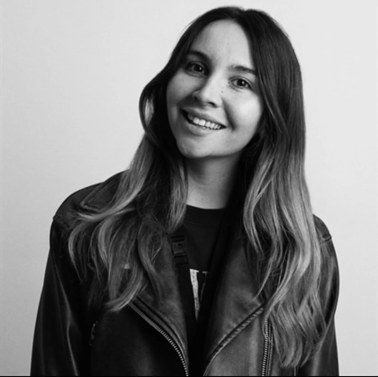 Refined By Chlo | Brand Photographer & Retoucher
chloecampionphotography@gmail.com