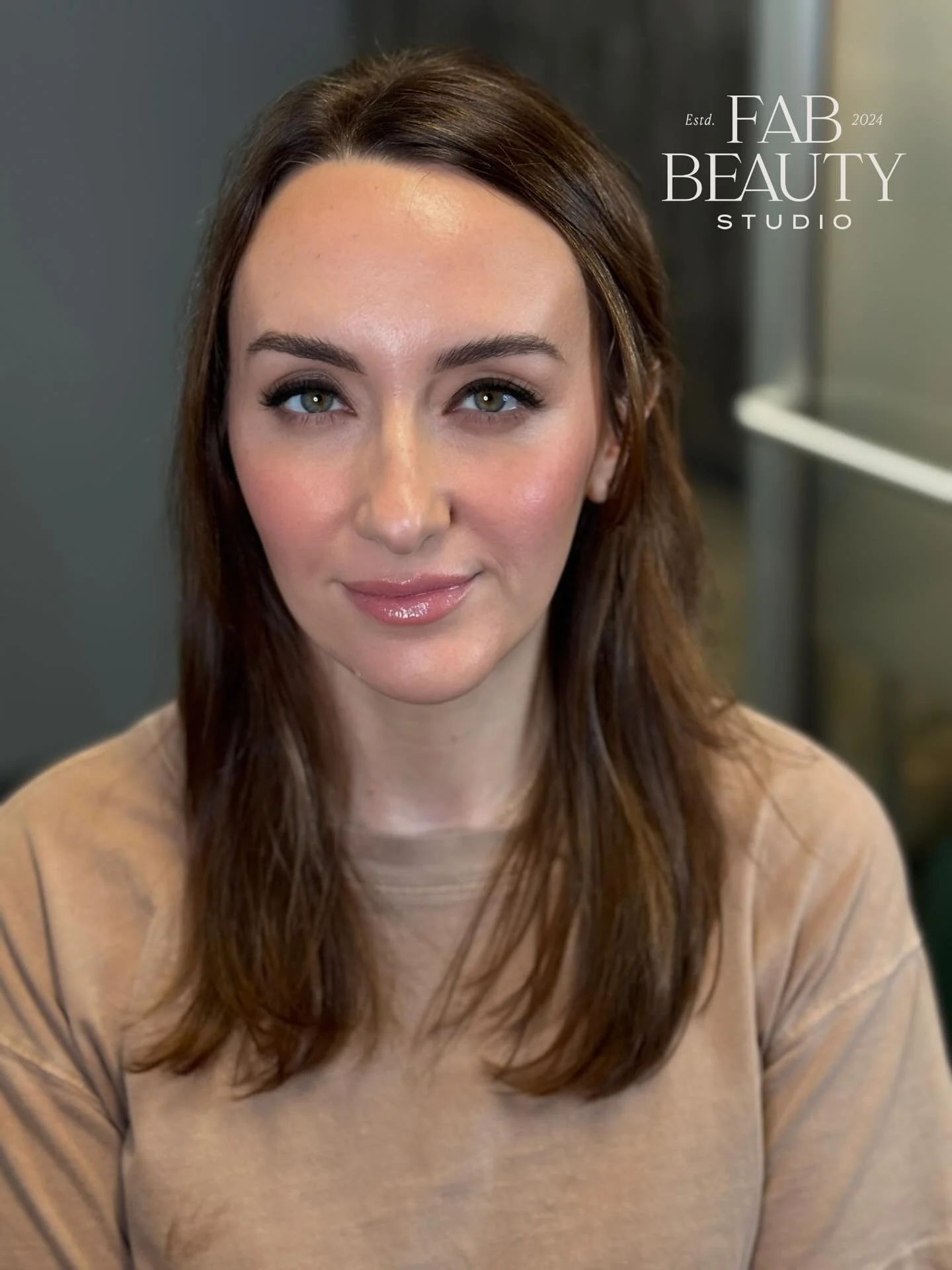 ✨ Polished. Confident. Timeless. ✨

Headshots aren&rsquo;t just photos 📸 they&rsquo;re your first impression. This timeless look enhances natural beauty with soft, camera-ready skin and bold, defined eyes 💚 for a professional yet effortless finish.