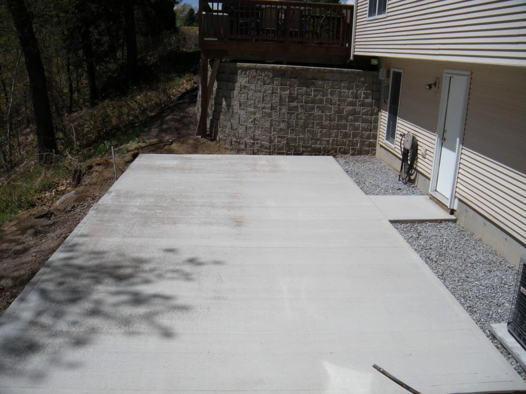 Spartan-Concrete-Services-StampConcretePatio-BASEMENT-EXIT.jpg