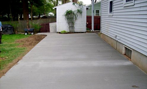 Spartan-Concrete-Services-StampConcretePatio-yard.jpg