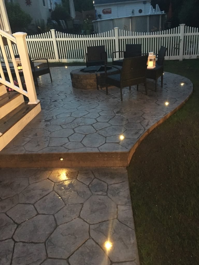 Spartan-Concrete-Services-StampConcretePatio-levels-lighting-curve.jpg