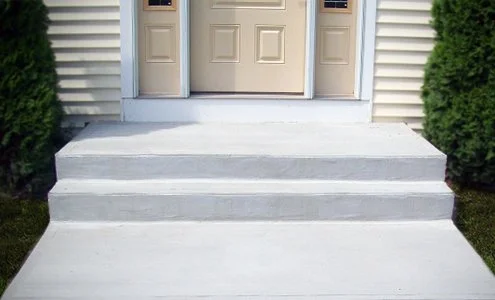 SpartanConcreteServices-ConcreteFrontStepClean.jpg