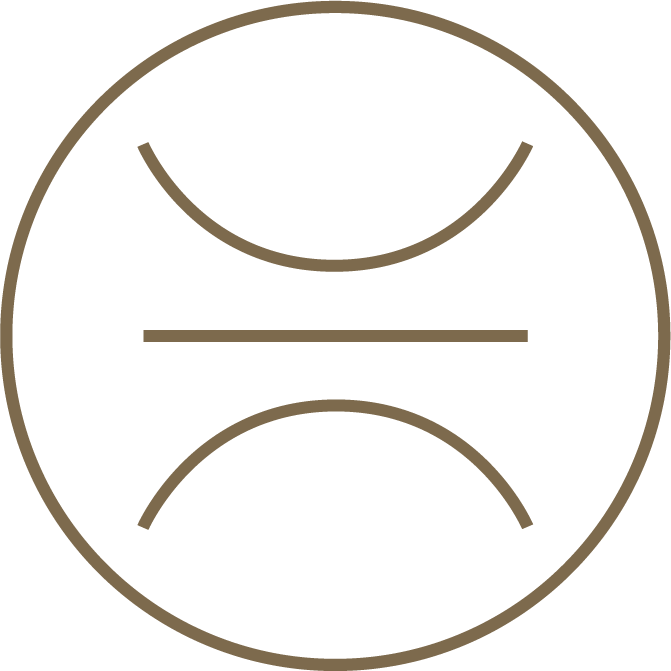 Minimalist icon featuring a horizontal straight line in the middle, with a curved line above and a curved line below.