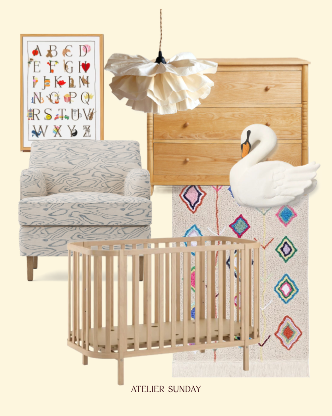 Meubel- en sfeerselectie voor de babykamer in Weesp met houten ledikant, fauteuil en kleurrijk vloerkleed