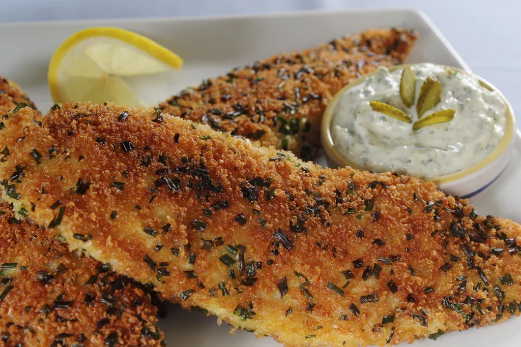Fried Tilapia with Lemon & Tartar Sauce (per person)