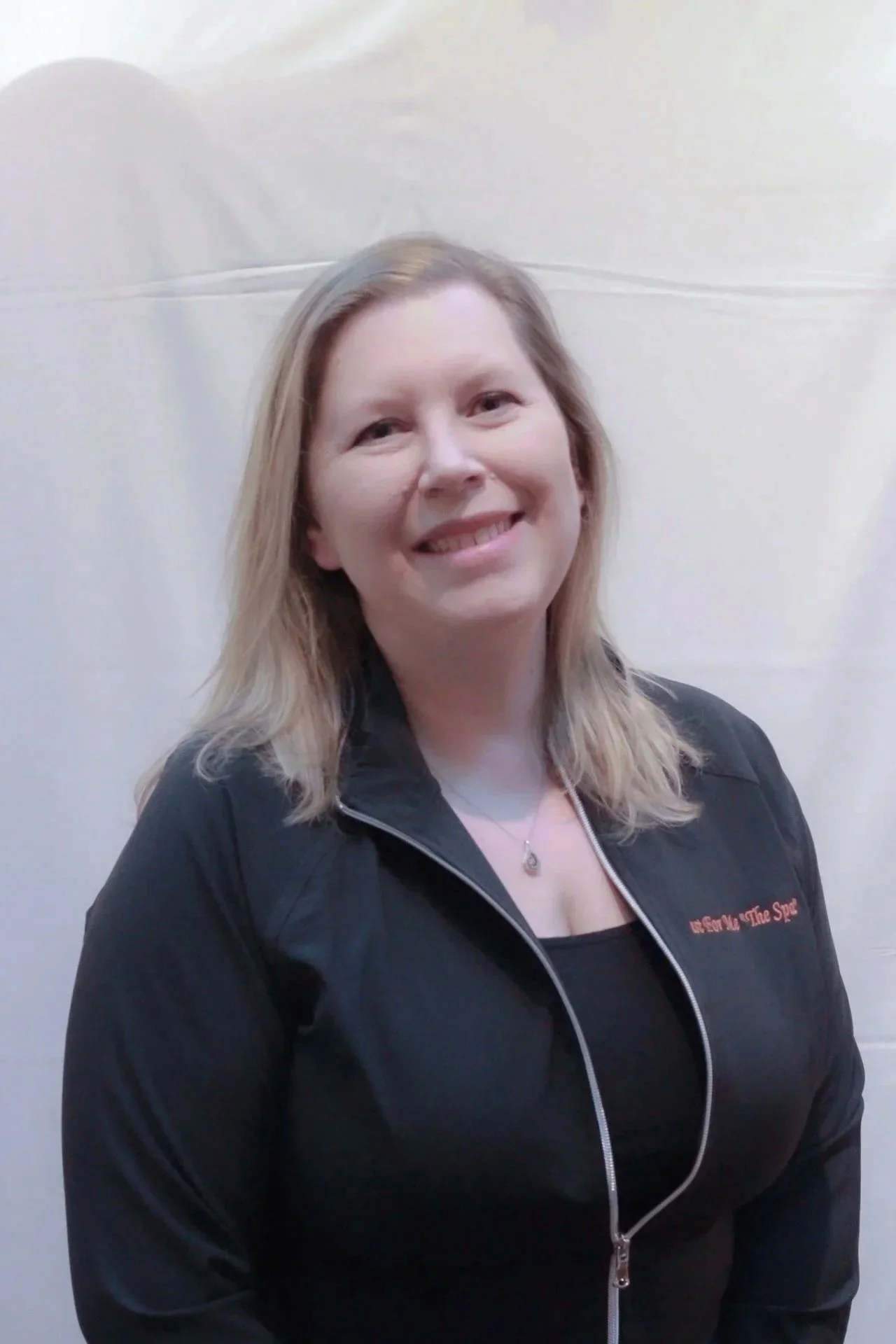 hair stylist just for me spa