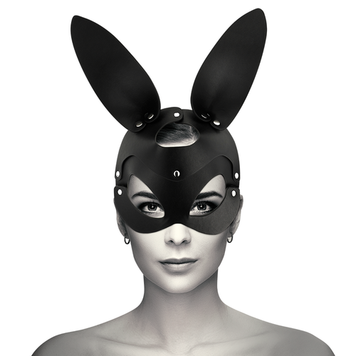 masque en cuir végan ave oreilles de lapin