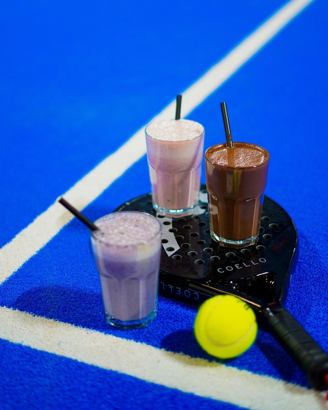 F&uuml;r alle, die zwischen den Sporteinheiten eine St&auml;rkung brauchen, gibt es in unserer Eatery leckere Smoothies zu geniessen ... 😍😮&zwj;💨

#mivecity #smoothies #eatery